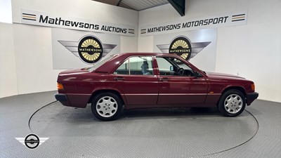 Lot 802 - 1991 MERCEDES 190E AUTO
