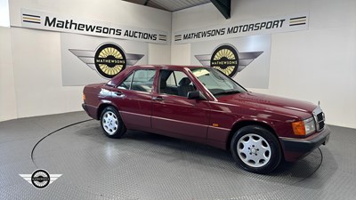 Lot 802 - 1991 MERCEDES 190E AUTO
