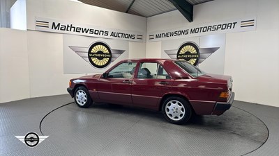 Lot 802 - 1991 MERCEDES 190E AUTO