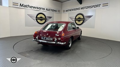 Lot 852 - 1973 MG B GT
