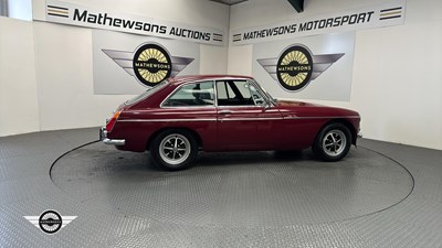 Lot 852 - 1973 MG B GT