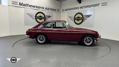 Lot 852 - 1973 MG B GT