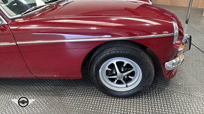 Lot 852 - 1973 MG B GT