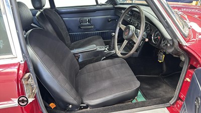 Lot 852 - 1973 MG B GT