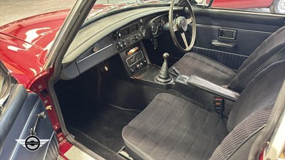 Lot 852 - 1973 MG B GT