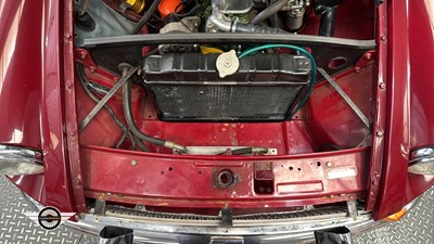Lot 852 - 1973 MG B GT