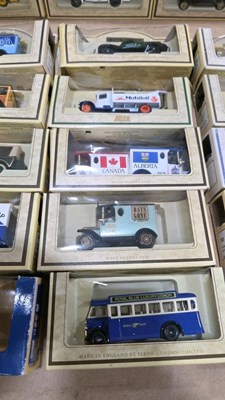 Lot 455 - BOX OF MIXED DIE CAST MODELS