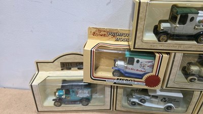 Lot 455 - BOX OF MIXED DIE CAST MODELS