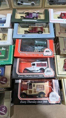 Lot 455 - BOX OF MIXED DIE CAST MODELS