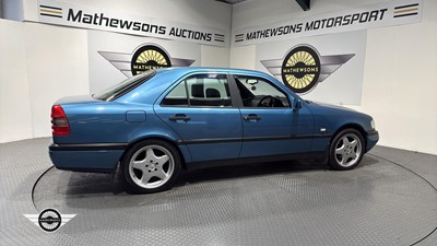 Lot 27 - 1997 MERCEDES C180 ESPRIT AUTO
