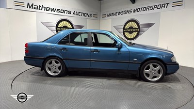 Lot 27 - 1997 MERCEDES C180 ESPRIT AUTO