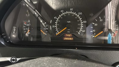 Lot 27 - 1997 MERCEDES C180 ESPRIT AUTO