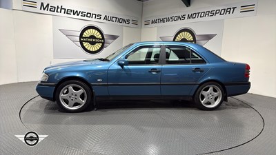 Lot 27 - 1997 MERCEDES C180 ESPRIT AUTO