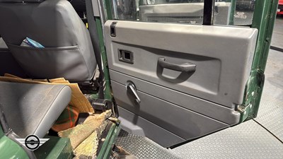 Lot 639 - 2002 LAND ROVER DEFENDER 130 TD5