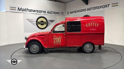 Lot 866 - 1973 CITROEN FOURGONETTE