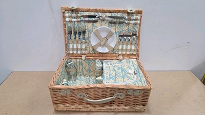 Lot 283 - 4 PERSON WICKER PICNIC BASKET