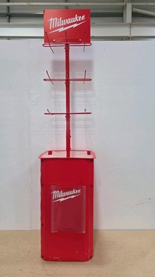 Lot 541 - MILWAUKEE RETAIL SHOP STAND