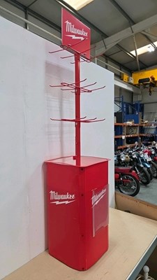 Lot 541 - MILWAUKEE RETAIL SHOP STAND