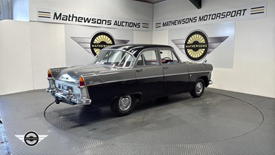Lot 824 - 1960 FORD ZODIAC