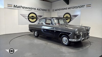 Lot 824 - 1960 FORD ZODIAC