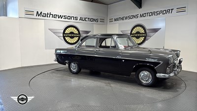 Lot 824 - 1960 FORD ZODIAC