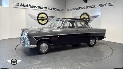 Lot 824 - 1960 FORD ZODIAC