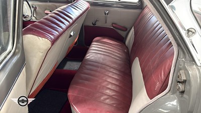 Lot 824 - 1960 FORD ZODIAC