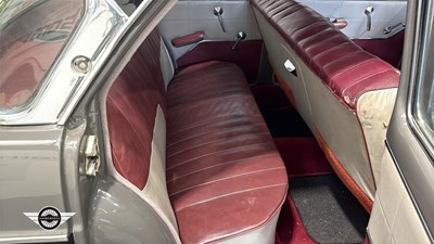 Lot 824 - 1960 FORD ZODIAC