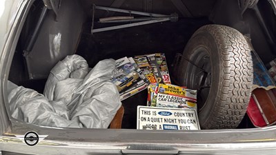 Lot 824 - 1960 FORD ZODIAC