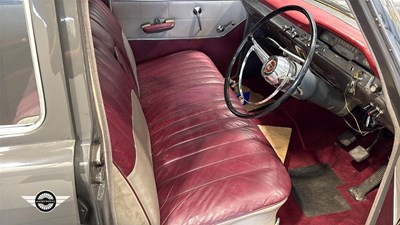 Lot 824 - 1960 FORD ZODIAC
