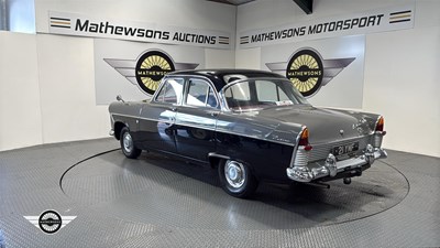 Lot 824 - 1960 FORD ZODIAC