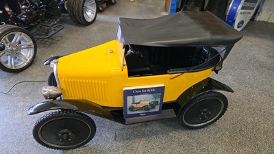 Lot 19 - CITREON CHAIN DRIVEN PEDAL CAR, AS SHOWN ON THE BOOK PROVIDED, PEDAL CARS FOR KIDS