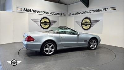 Lot 816 - 2005 MERCEDES SL500 AUTO