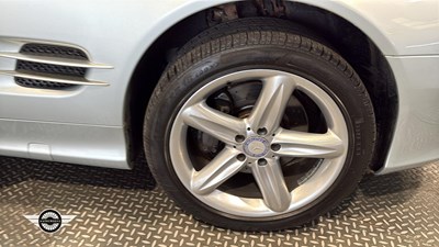 Lot 816 - 2005 MERCEDES SL500 AUTO