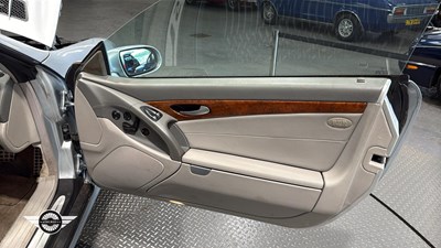 Lot 816 - 2005 MERCEDES SL500 AUTO