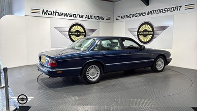 Lot 147 - 1998 JAGUAR XJ SPORT V8 AUTO