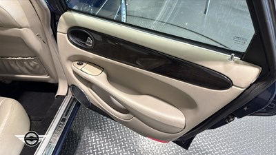 Lot 147 - 1998 JAGUAR XJ SPORT V8 AUTO