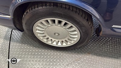 Lot 147 - 1998 JAGUAR XJ SPORT V8 AUTO
