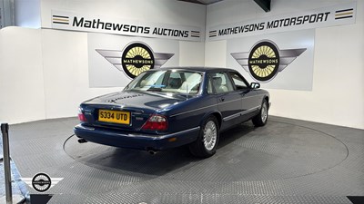 Lot 147 - 1998 JAGUAR XJ SPORT V8 AUTO