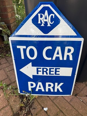 Lot 463 - TO THE FREE CAR PARK METAL REPRO SIGN 22" X 14"