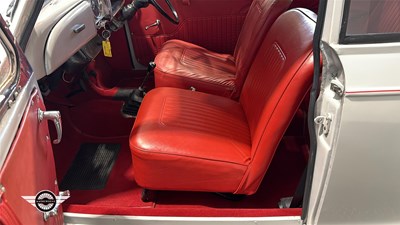 Lot 840 - 1966 MORRIS MINOR 1000