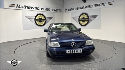 Lot 101 - 1996 MERCEDES SL280 AUTO