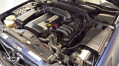 Lot 101 - 1996 MERCEDES SL280 AUTO
