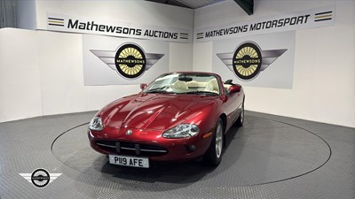 Lot 225 - 1997 JAGUAR XK8 CONVERTIBLE AUTO