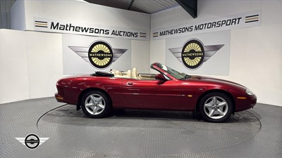 Lot 225 - 1997 JAGUAR XK8 CONVERTIBLE AUTO