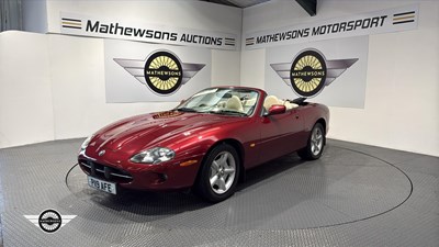 Lot 225 - 1997 JAGUAR XK8 CONVERTIBLE AUTO