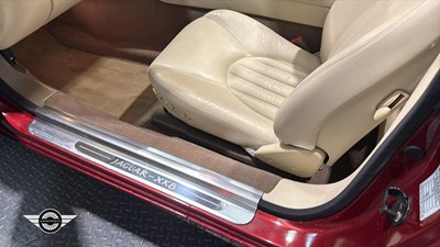 Lot 225 - 1997 JAGUAR XK8 CONVERTIBLE AUTO