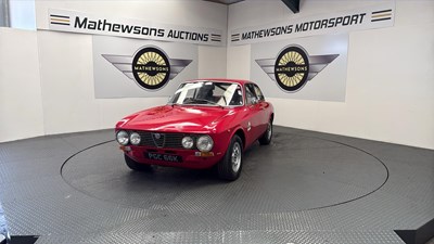 Lot 313 - 1972 ALFA ROMEO 2000 GT VELOCE