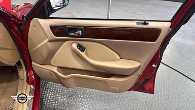 Lot 319 - 1998 ROVER 620 GSI