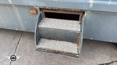 Lot 474 - 1996 MERCEDES 814